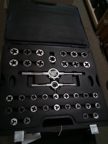 WESTWARD 1PZ54B 110PC CARBON STEEL TAP & DYE SET - product listing photo