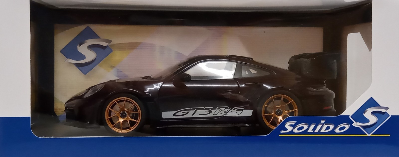 Solido 1/18 Scale - Porsche 911 GT3 RS Weissach Package (2024)