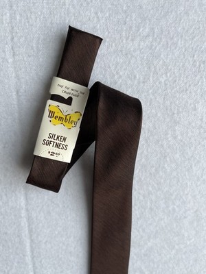 vintage WEMBLEY Silken Softness skinny necktie 2'' nos deadstock RAB vlv mod USA