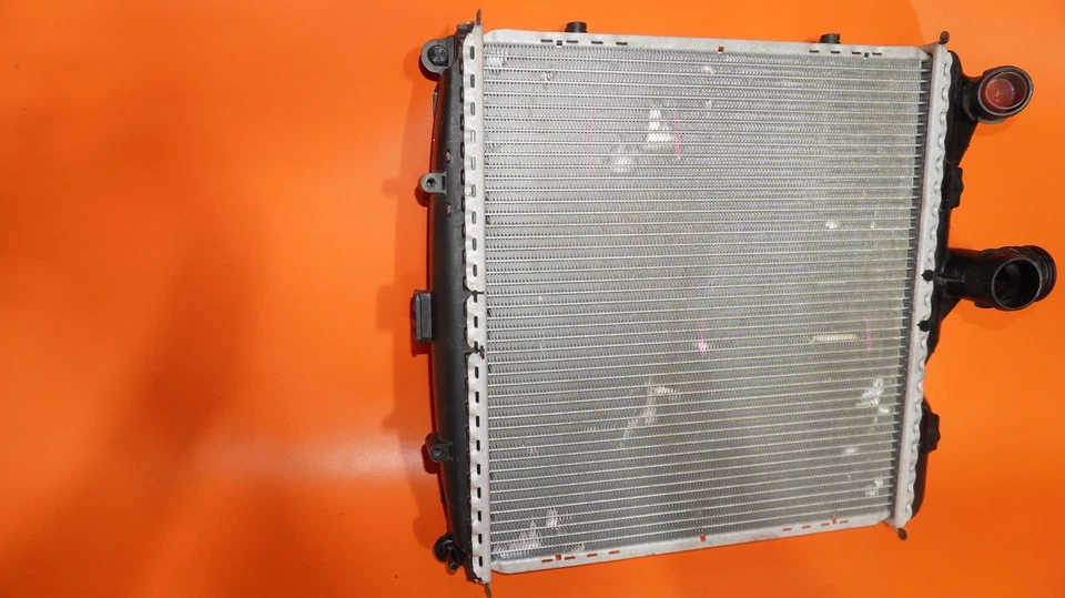 RADIADOR DE REFRIGERACIÓN DERECHO PORSCHE 911 CAREERA 2005 2006 2007 2008 2009 2010 2011 Foto 3 de 4