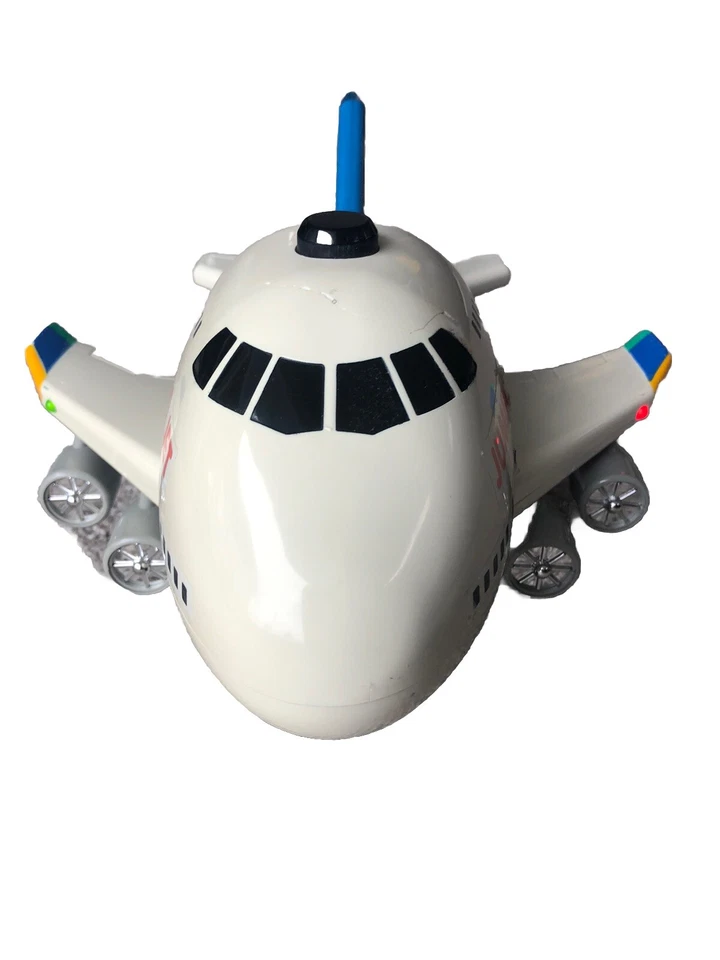 TOMY Airlines 1999 Working  lights JUMBO JET Without Remote - Image 2 of 4