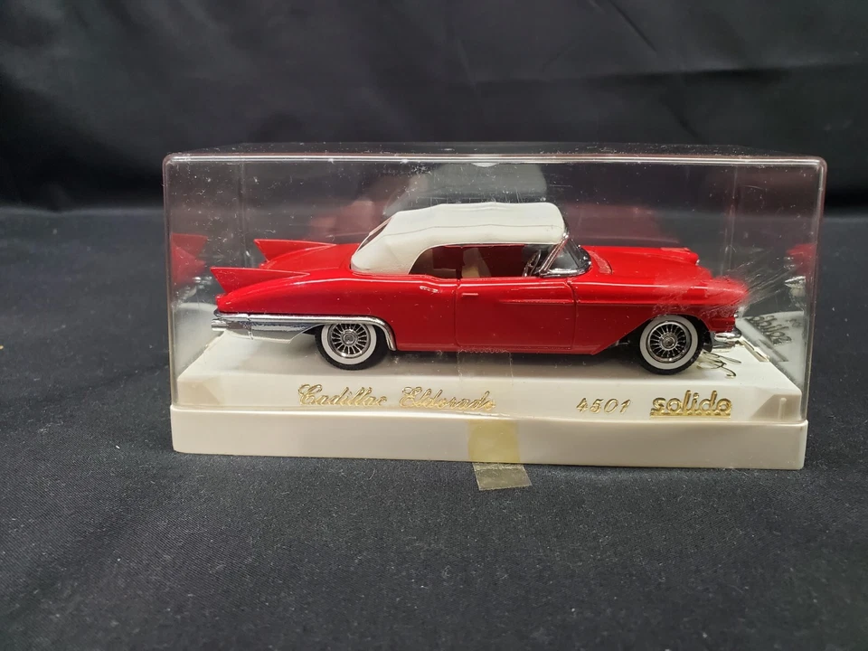 SOLIDO Age D'Or #4501 1957 CADILLAC ELDORADO & Ford 1932 3 Window Coupe 1:43 - Image 2 of 4