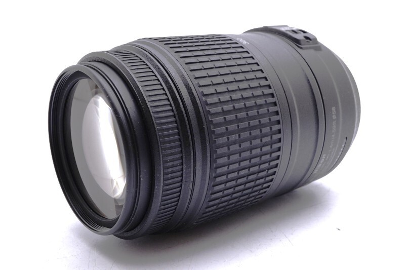 Nikon AF-S DX Nikkor 55-300mm 4.5-5.6 G ED VR Lens Near Mint