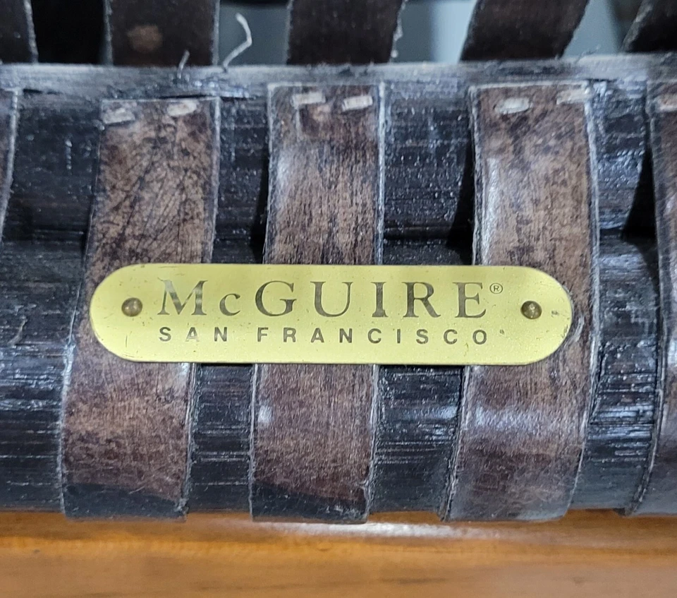 Silla de comedor Baker McGuire orgánica moderna tejida de cuero crudo y ratán marrón Foto 3 de 4