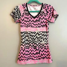 EUC Nike PRO Running Dri Fit Short Sleeve Geometric Chevron Top Running Women XS