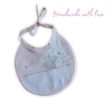 Bavaglino con inserto di tela Aida