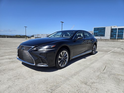 2018 Lexus LS 500 BASE - Picture 4 of 30