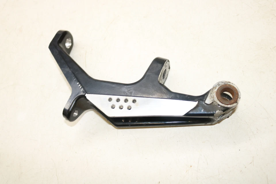 Правый передний поворотный рычаг поворотный кулак 2018 Ski-doo Mxz Xrs 850 поколение 4 - Изображение 2 из 4