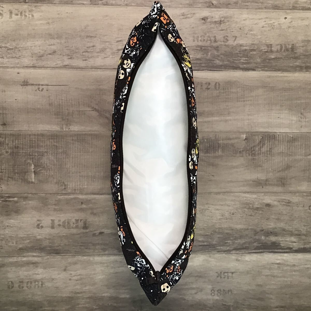 アベイシングエイプ　スターウォーズ　クッション BAPE × Star Wars Milo pillow Cushion A Bathing Ape | eBay