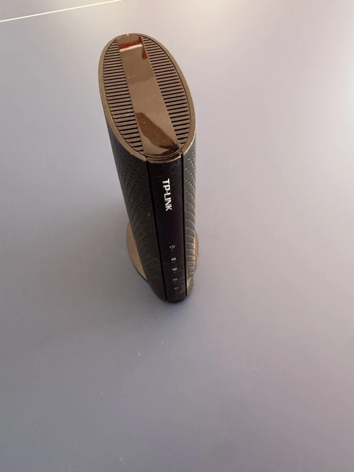 TP-LINK TC-7610 DOCSIS 3.0 Cable Modem - Image 3 of 3