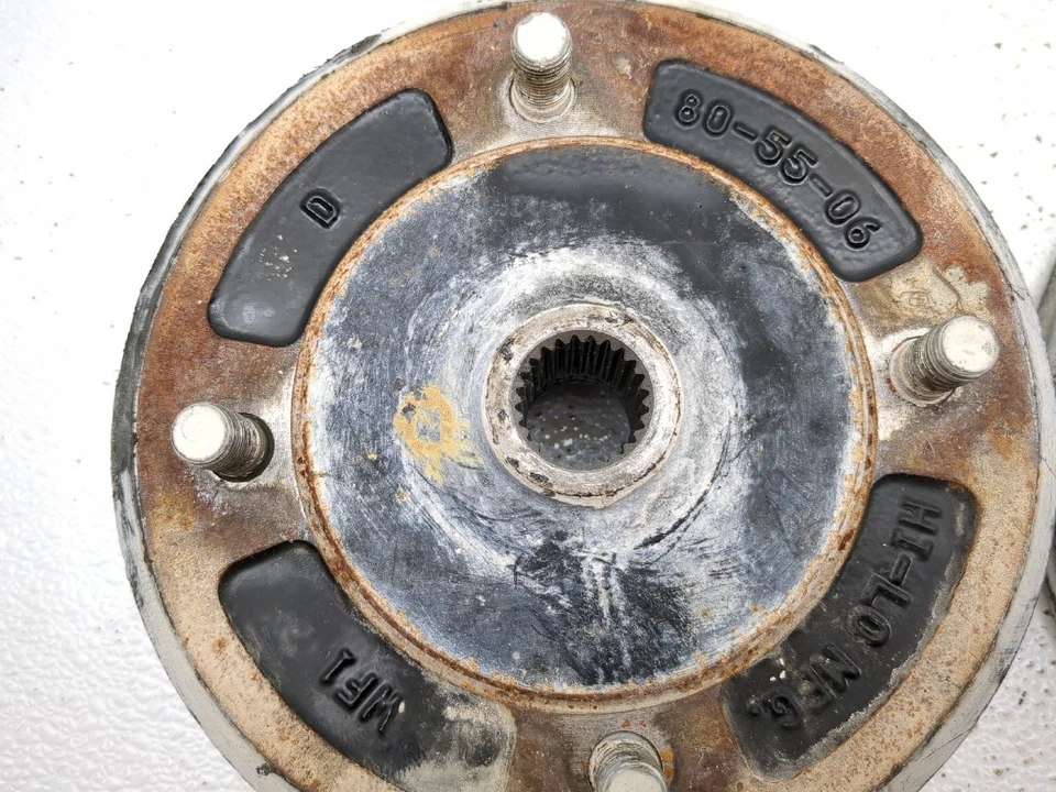 09-23 Juego de tambores de freno de rueda delantera Kawasaki Mule 4000 KAF620M Foto 3 de 4