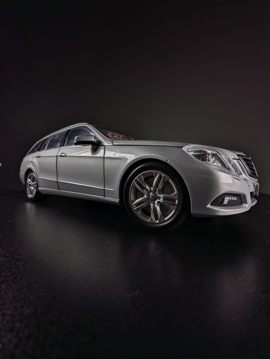 1:18 Minichamps Mercedes Benz E-klasse S212 estate V6 | eBay