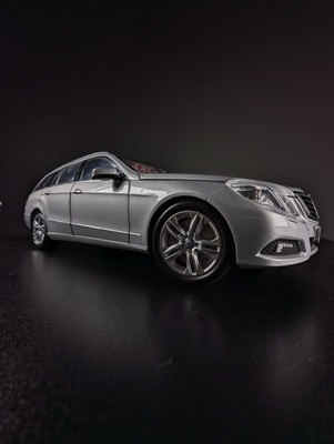 1:18 Minichamps Mercedes Benz E-Klasse S212 Kombi V6 