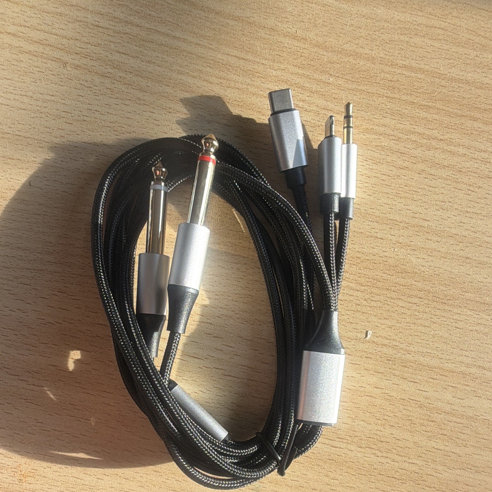 Braided 6.35mm (1/4in) Jack to 3.5mm Jack 1:2 Audio Adapter Cable 1m image 2