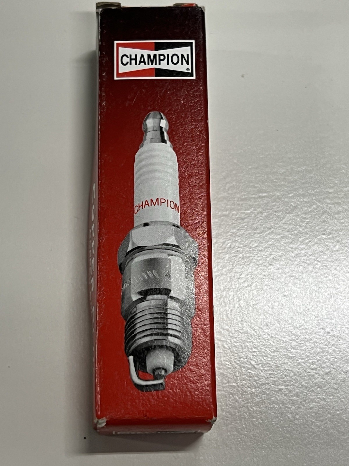 Champion 852 RCJ6Y Spark Plug