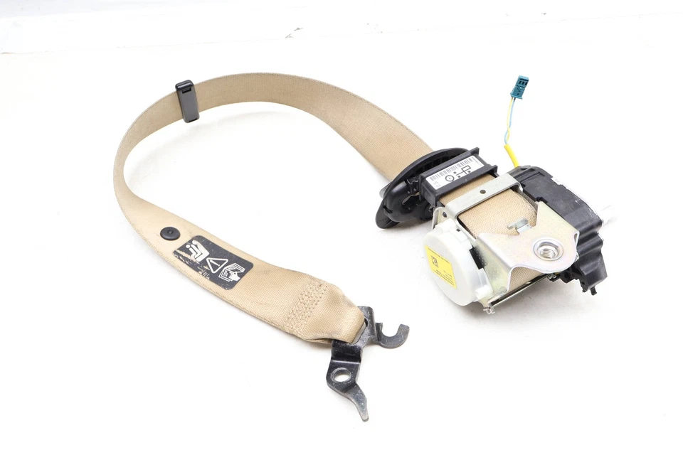 2010-2012 BMW 328I XDRIVE E90 LCI — натяжитель переднего правого ремня безопасности 7226654 - Изображение 3 из 4