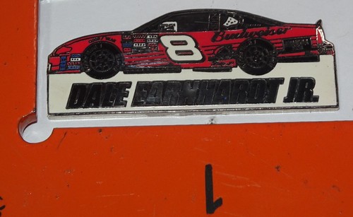 MENGE 24 ANSTECKNADELN VERSCHIEDENE ANSTECKNADELN = Dale Earnhardt Jr # 8 88 3 = NASCAR - Bild 20 von 24