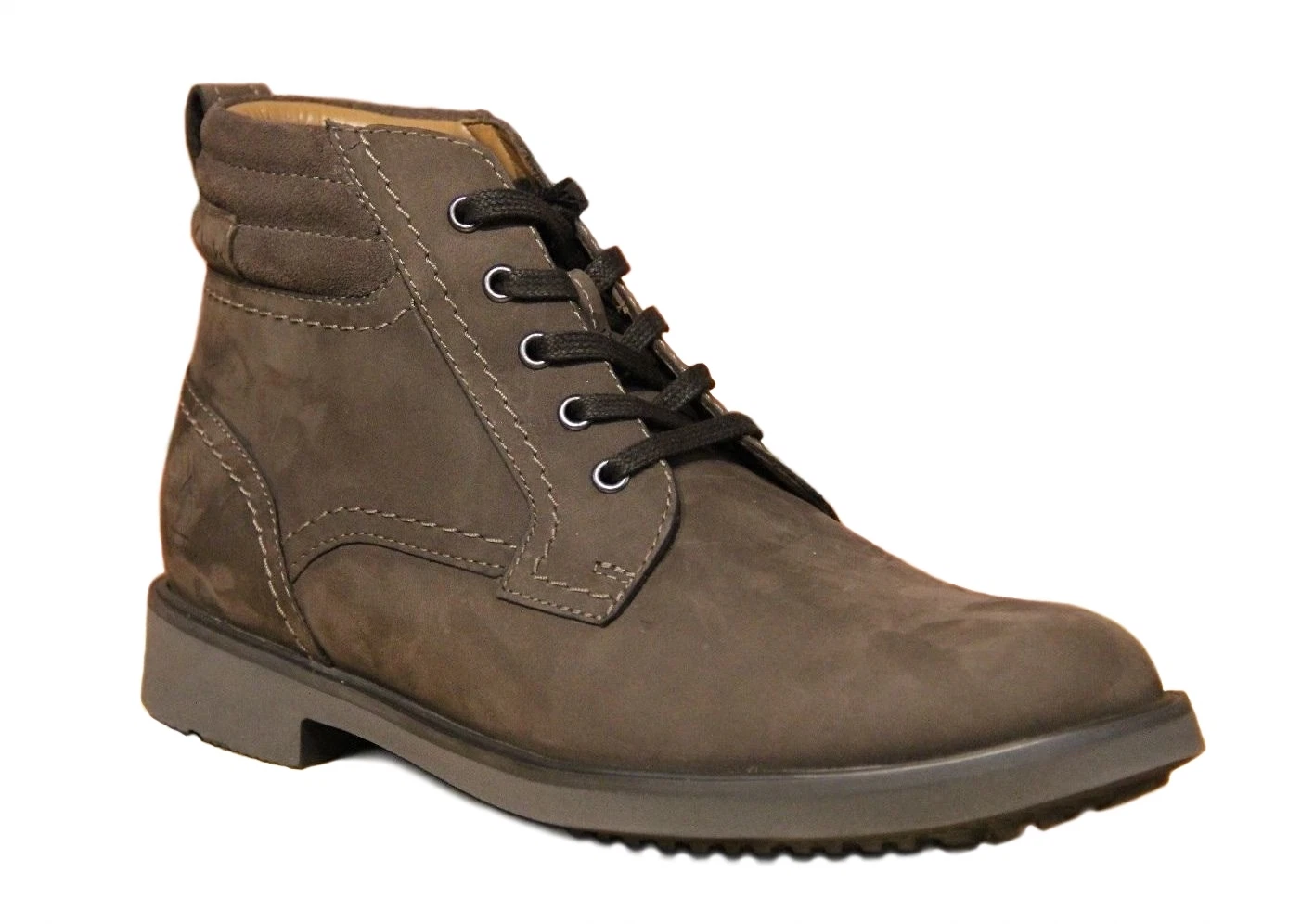 Clarks Riston Edge Men's Brown Nubuck Waterproof Ankle Boots 26119626