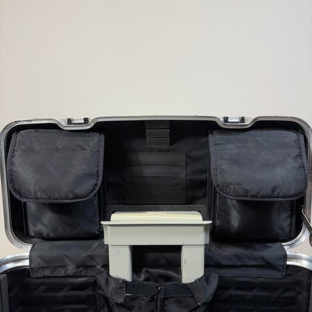 Rimowa Topas Pilot 36L 2-wheels Aluminium Carry-On Case Rimowa Topas Pilot 36L 2-wheels Aluminium Carry-On Case