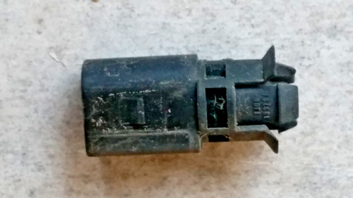 VW Golf 4 1.6 16V BCB Außentemperaturfühler 1J0919379A