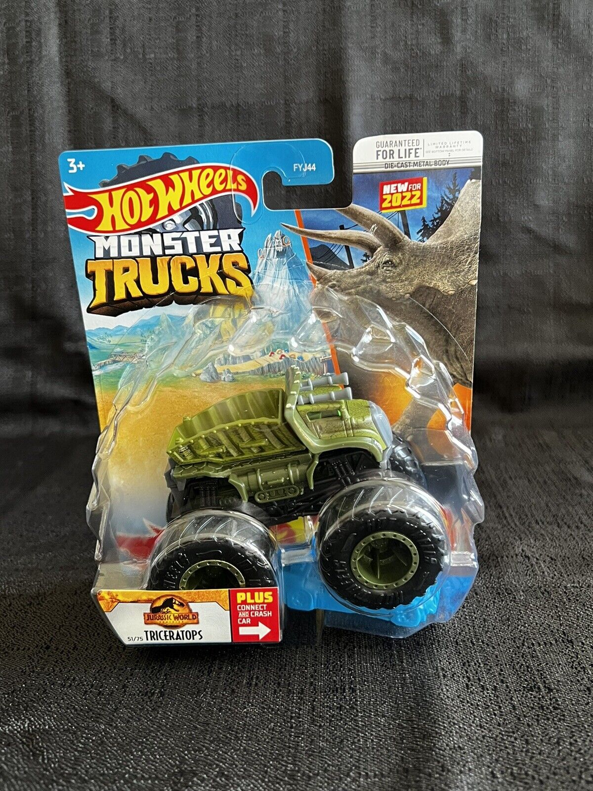 Hot Wheels Monster Truck 2022 Jurassic World TRICERATOPS Dinosaur 1:64  🌟NEW🌟