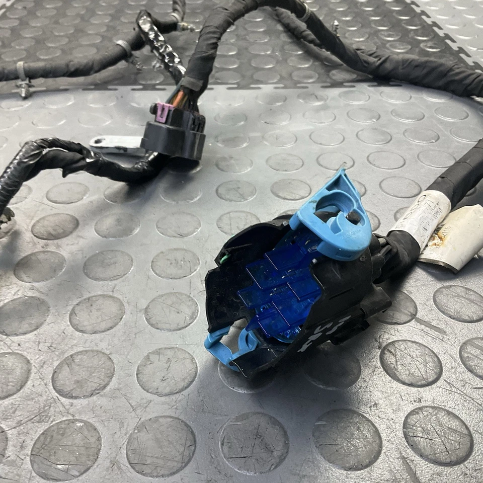 Arnés de cableado subchasis trasero Cadillac SRX 2010-2016 OEM Foto 2 de 4