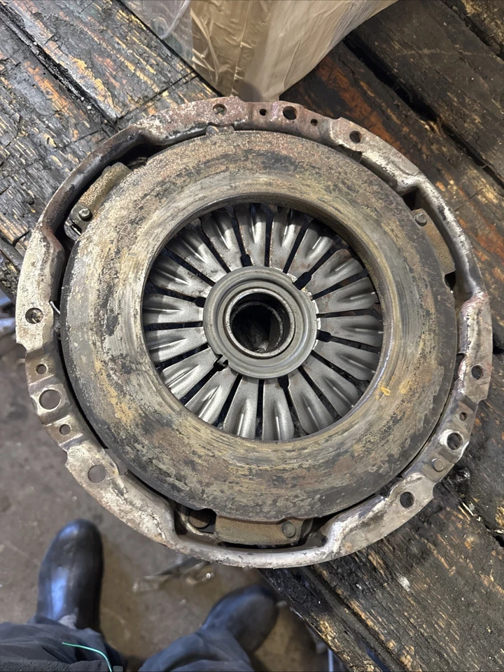 RANGE ROVER P38 2.5 Manual Clutch Pressure Plate  Valeo - Image 3 of 3