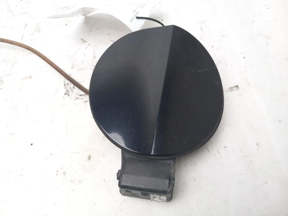 FUEL FILLER DOOR fits VOLKSWAGEN CC 2009 OEM - Image 3 of 4