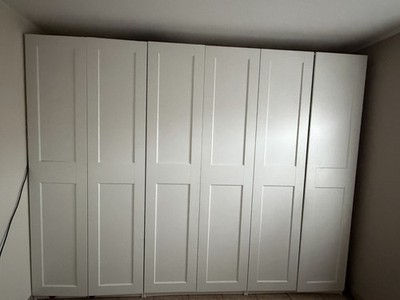 IKEA PAX Kleiderschrank   weiß   mit Kleiderstangen