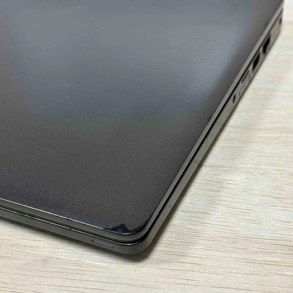 Dell Latitude 5300 13-inch Laptop i7 8th Gen 8GB RAM 256GB SSD - Image 2 of 4