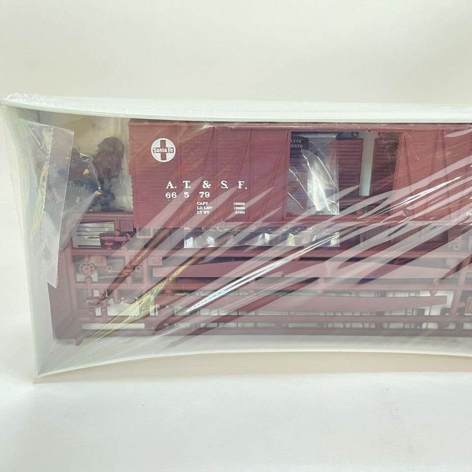HO Lot of 4 Box Car Kits - 2 Front Range, 1 Walthers, 1 Empire Builder ...