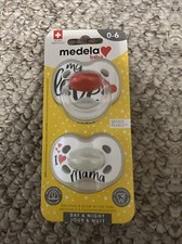 Medela Baby 2-Pack Glow in the Dark Pacifier With Sterilizing Box - white, W/Cap