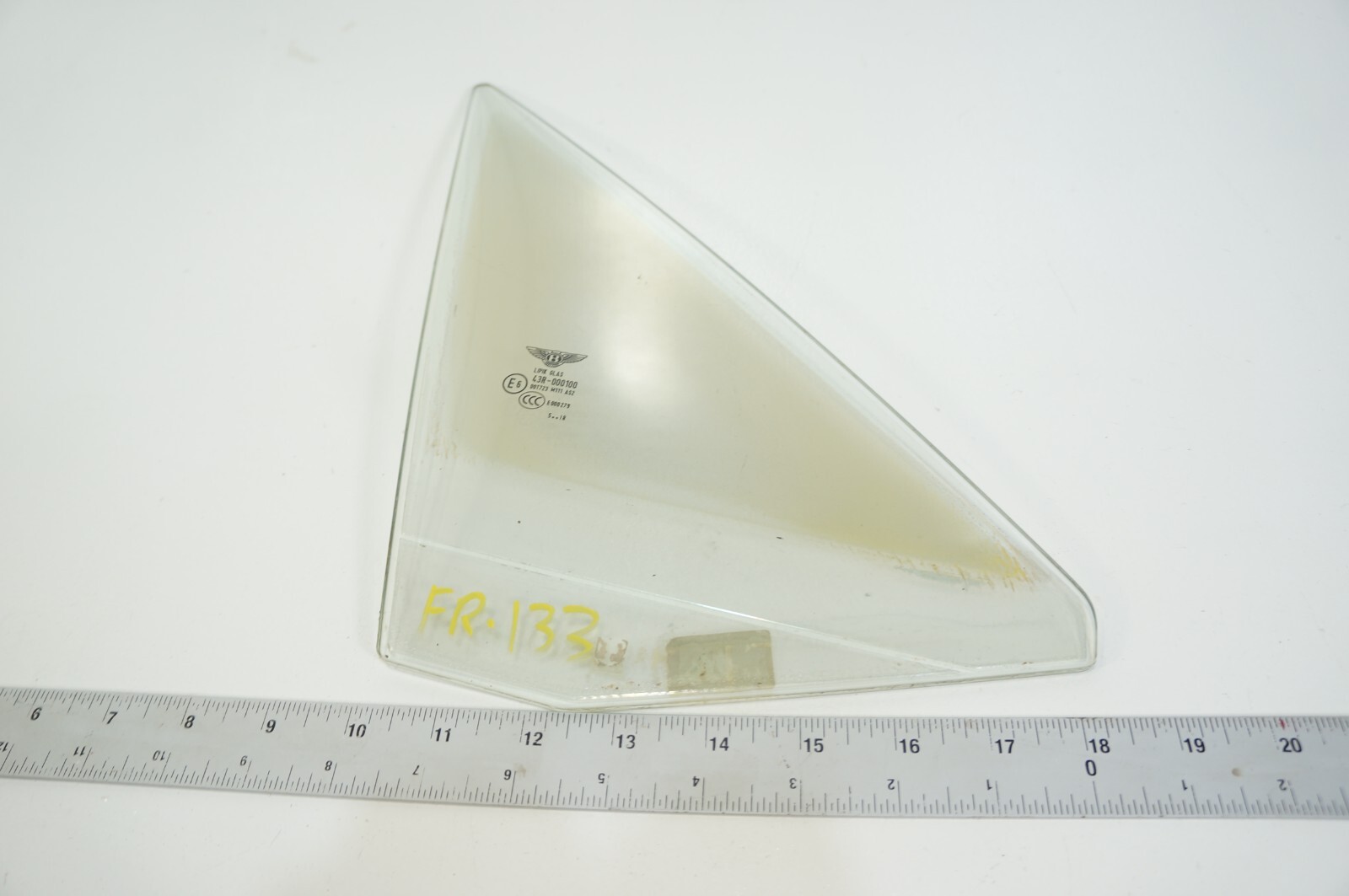 06-12 Bentley Continental Flying Spur Front Right Side Door Window Vent Glass