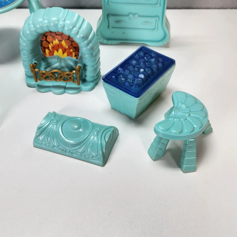 1984 Vintage She Ra Crystal Castle Furniture Accessory Parts Lot - Image 4 of 4