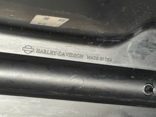 2014-2024 Harley Davidson Street Glide LEFT LH Saddlebag Black w/Chrome 90200414 - Picture 9 of 11