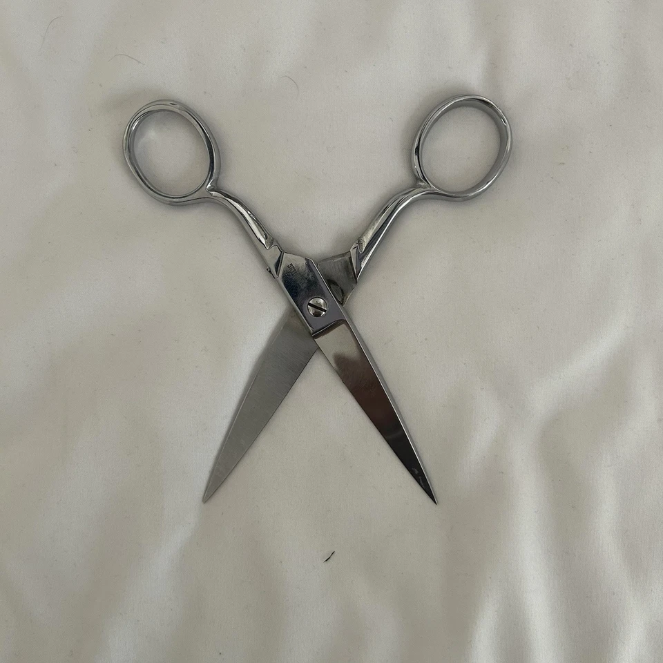 Vintage Stainless Button Hole Crafting Sewing Scissors - Image 2 of 4