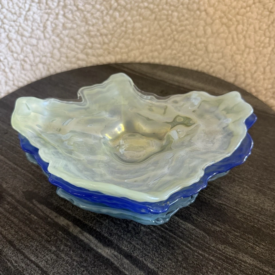 Juego de 3 platos decorativos nacarados estilo Akcam de vidrio artístico concha de ostra costeros Foto 2 de 4