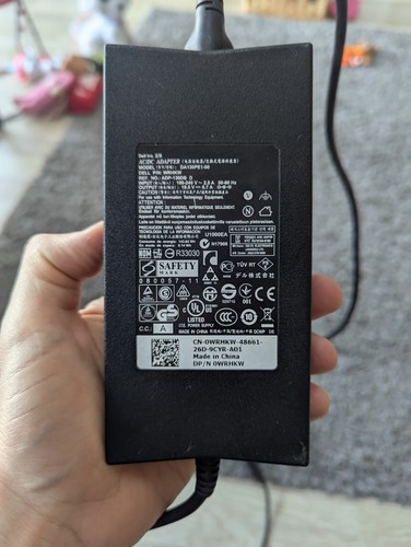 Dell DA130PE1-00 AC/DC Netzteil Laptop Netzteil Slim-Line 19,5V 6,7A