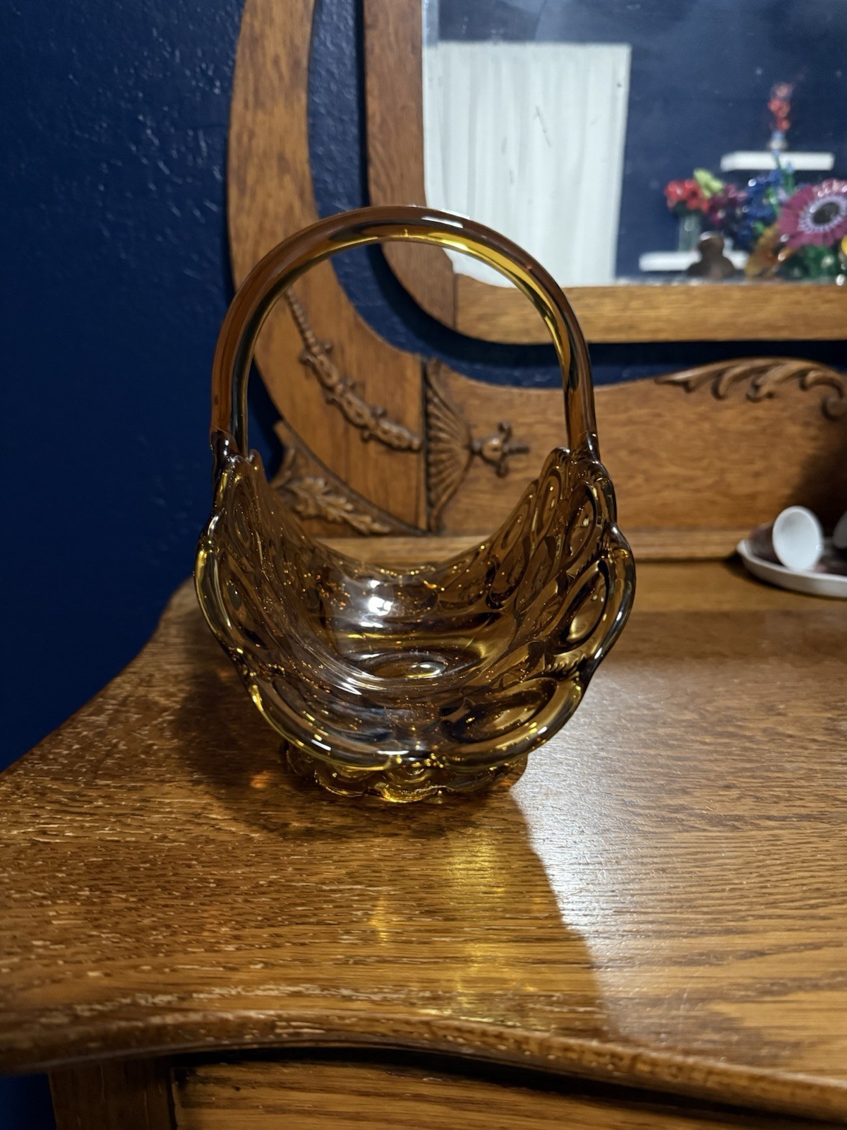 L. E. Smith Moon And Stars Amber Handled Banana Basket