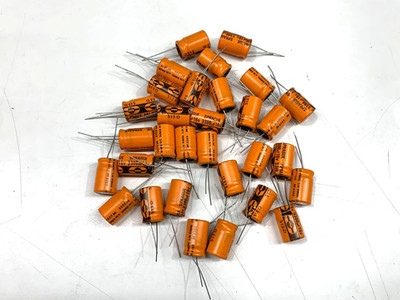 25pcs Vishay Sprague 513D Electrolytic Capacitor 3300UF 20% 16V Radial 15x25 85C