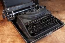 1942 Remington Deluxe Noiseless Manual Portable Typewriter for Parts or Repair thumbnail