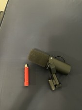 Shure Sm7b Cardioid Dynamic Vocal Microphone + Dynamite 28+ Db Preamp