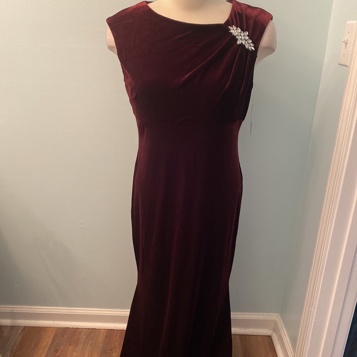 IGNITE EVENINGS Women Sz 14 Burgundy Velour Full Length Formal