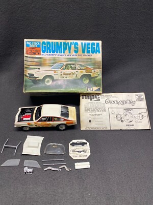 1:25 MPC BILL GRUMPY JENKINS 1972 Chevy Vega PRO STOCK Plastic Model Kit Misb