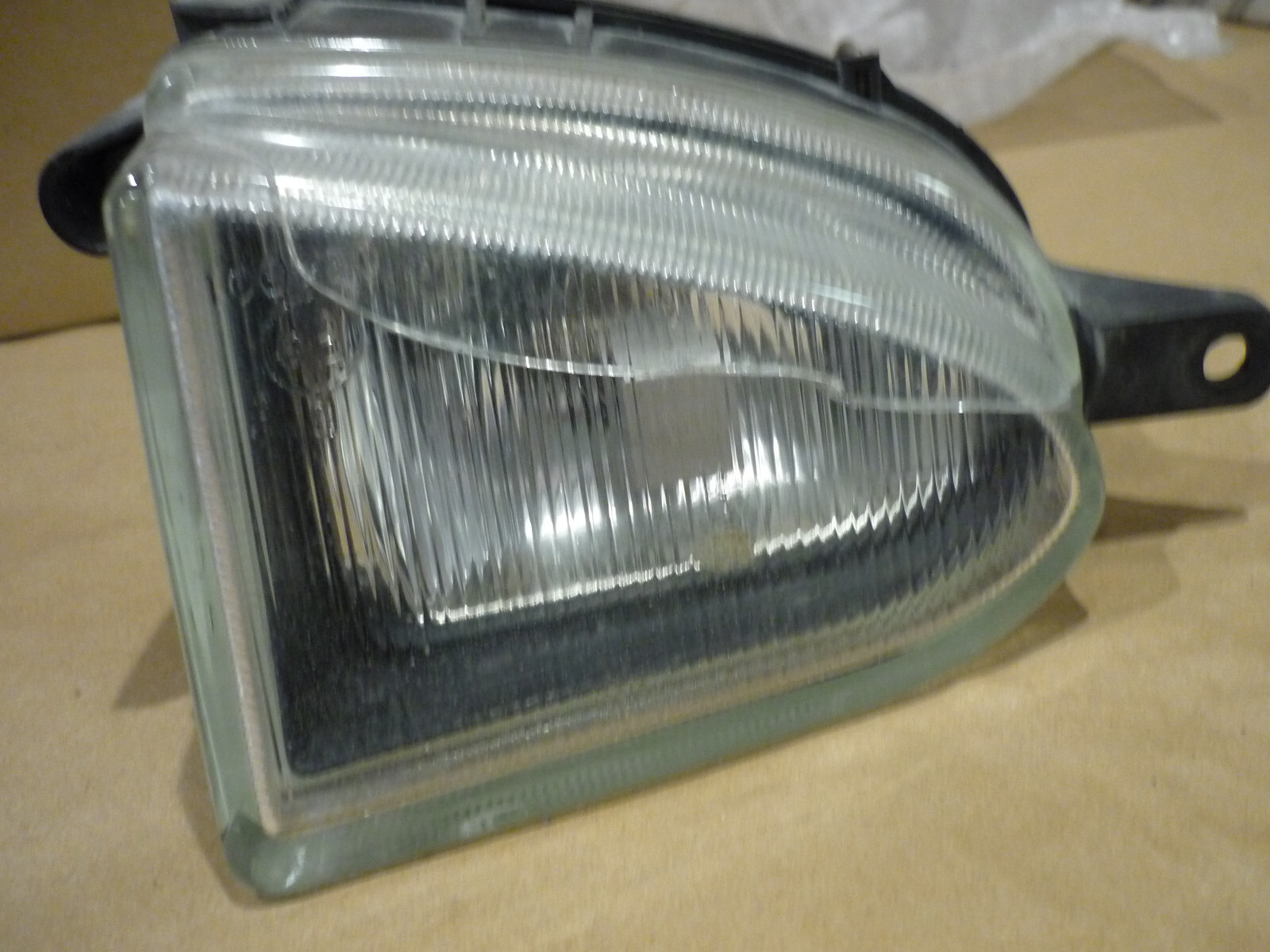 Ferrari 550 - Fog Light Wth Cracked Lens - P/N 168229