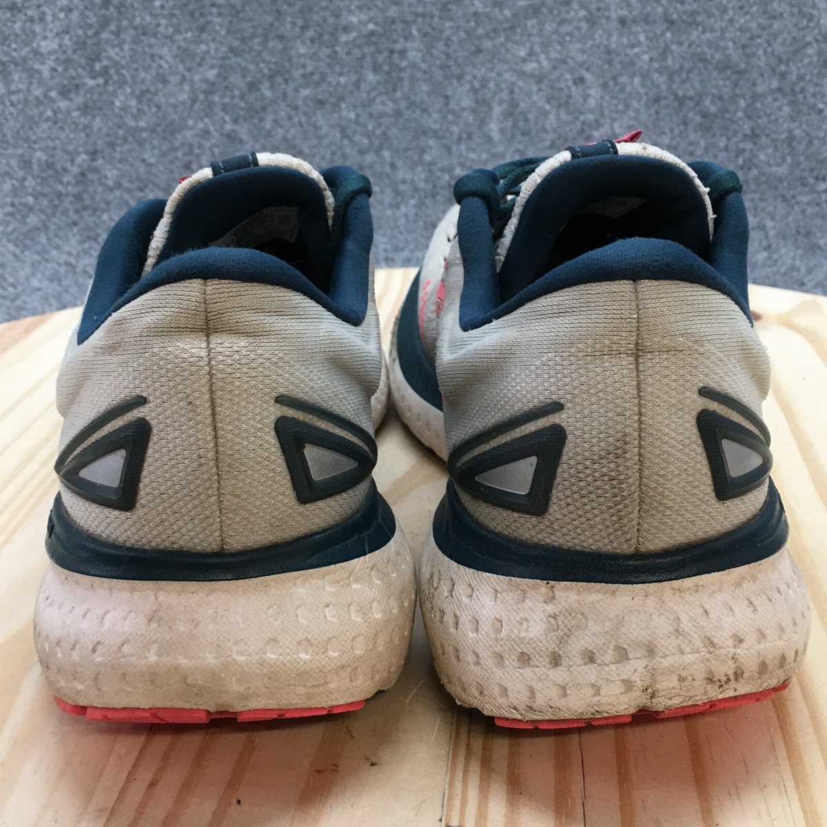 Brooks Shoes Womens 9 B Glycerin 19 Athletic Low Sneakers