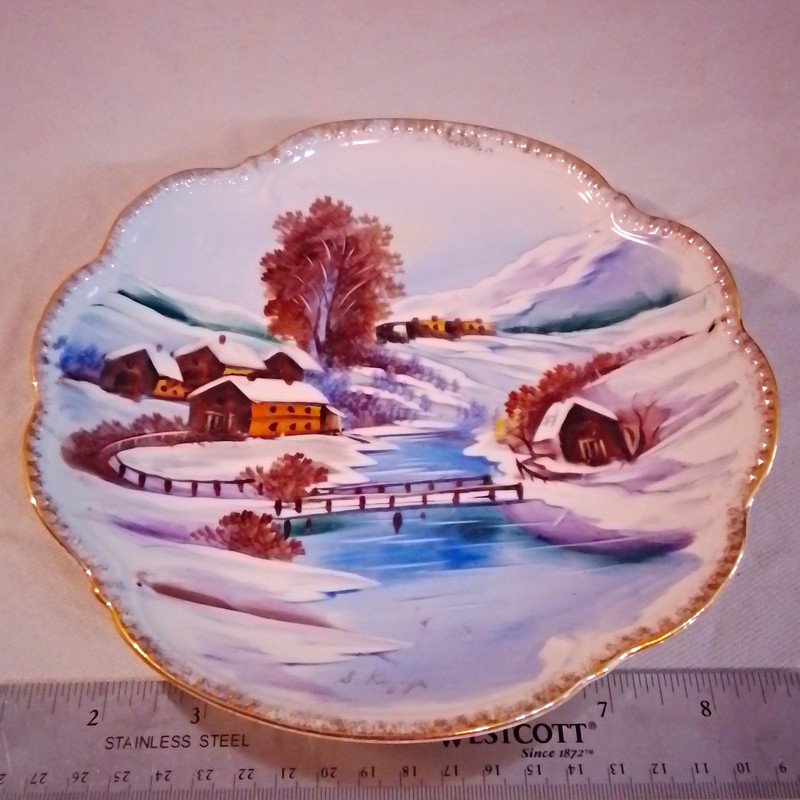 Hand Painted Winter Landscape Porcelain Decorative Plate Gold Trim 8 in