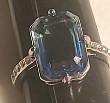 Beautiful Aquamarine Blue Ring, Simulated GemstoneSize 9.   08