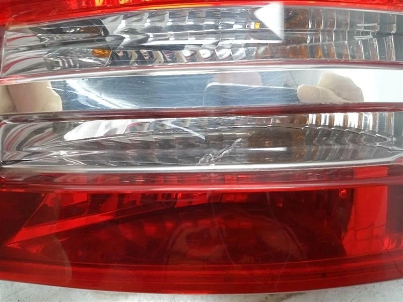 2007 - 2009  MERCEDES BENZ GL450 PASSENGER RIGHT SIDE TAIL LIGHT  A1648200664 - Image 3 of 4