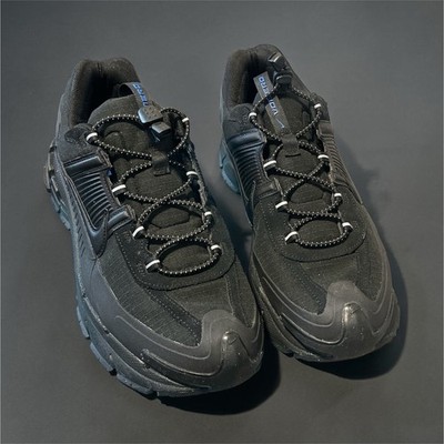 Nike Vomero Black Blue Low Top Sneaker Toggle Lace Up Rubber Outsole